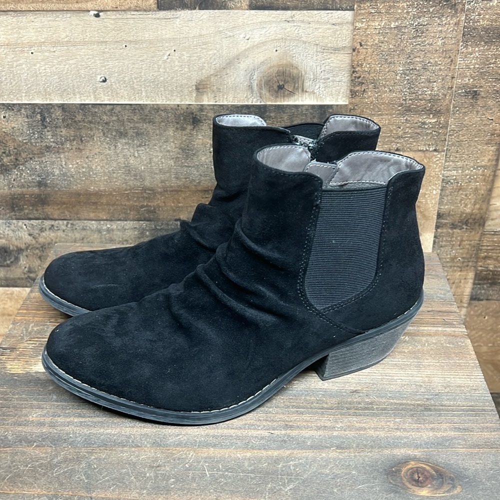 EuroSoft Adeah Black Ankle Booties Women's SIze 11
